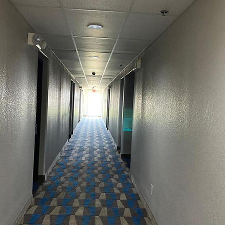 Microtel Inn & Suites By Wyndham Ардмор Экстерьер фото